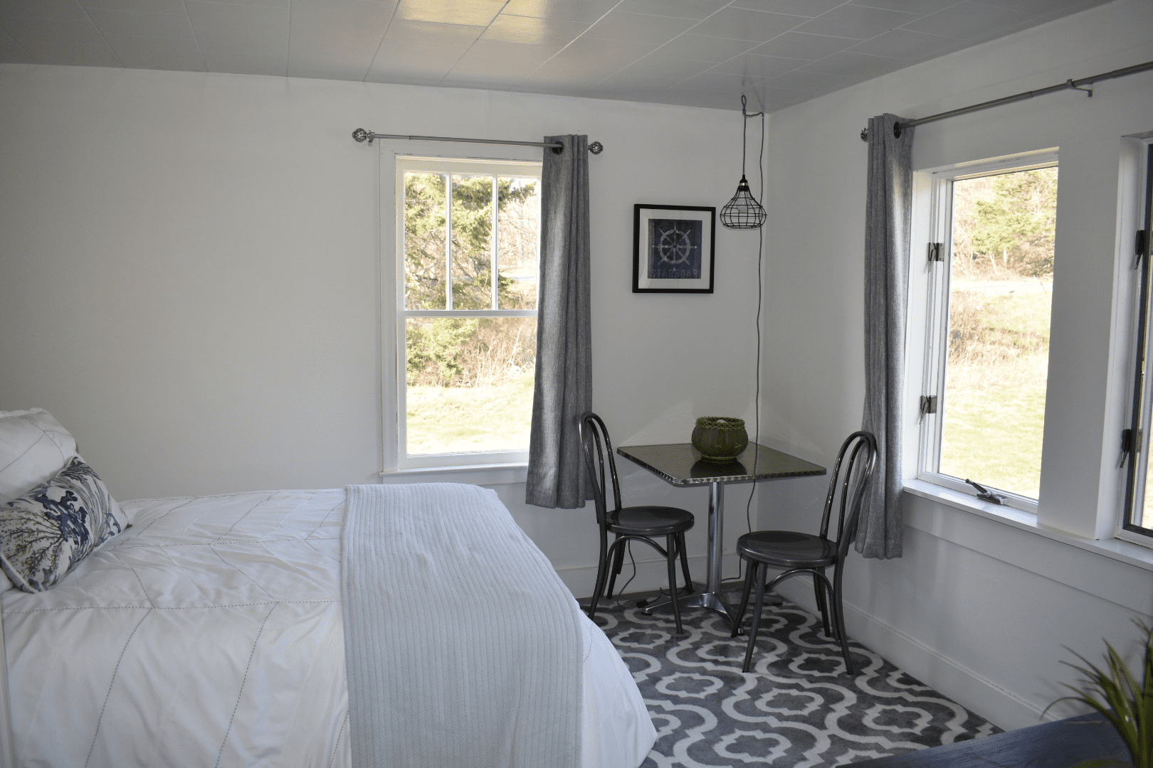 Friars Bay Inn & Cottages